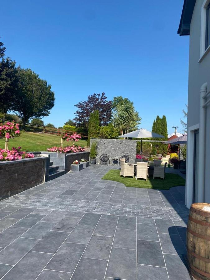 Inch View Lodge Milltown  Exterior photo